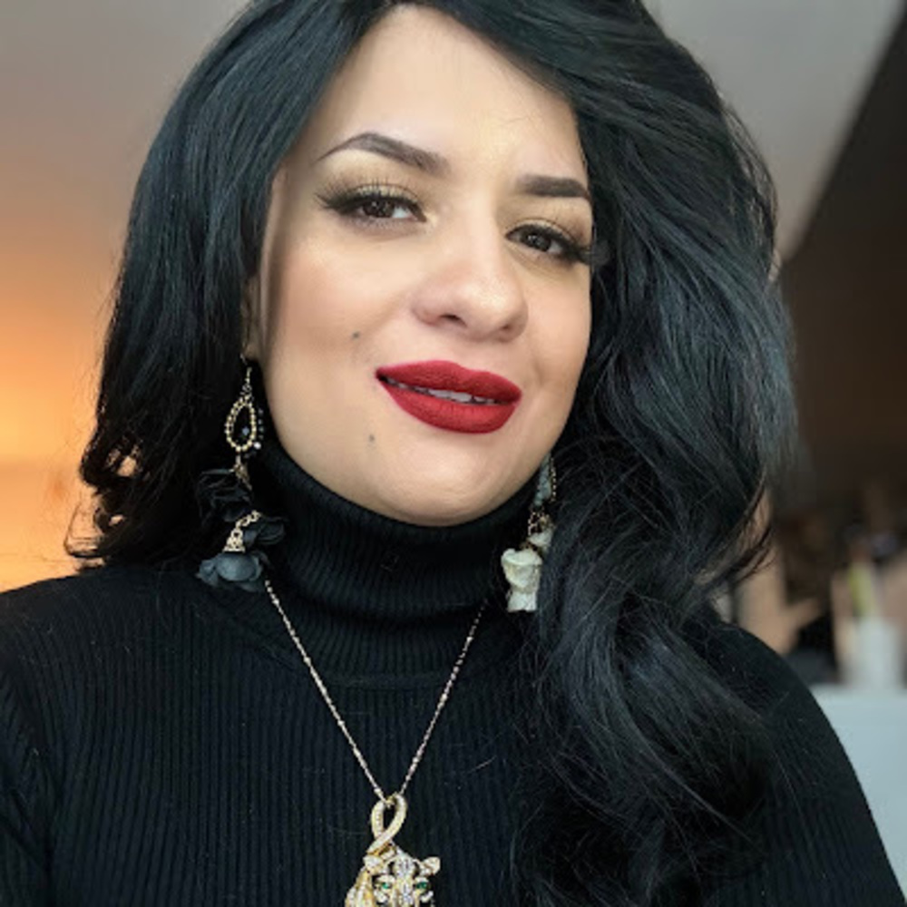 Meet your Posher, Maria